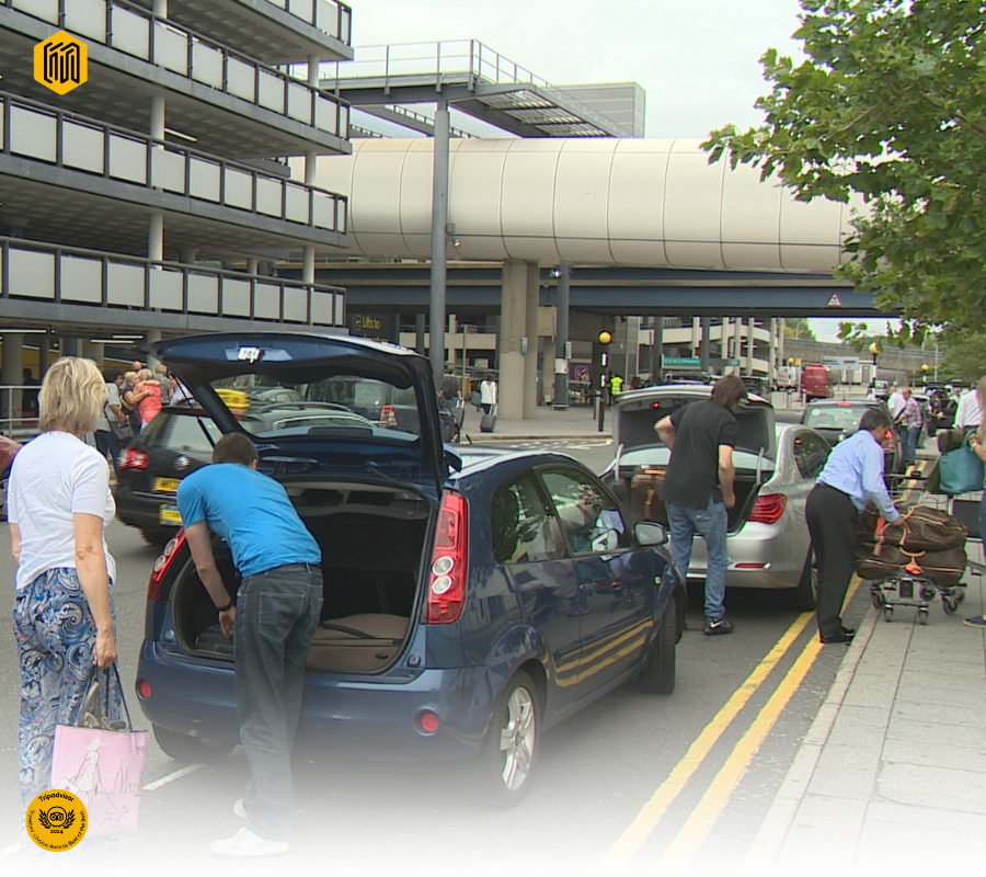 Which taxi service offers the cheapest ride to Gatwick Airport