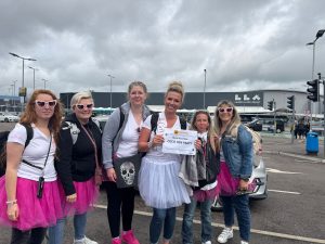 MIniCabRide Luton Airport to London Taxi MIniCabRide Luton Airport to London Taxi